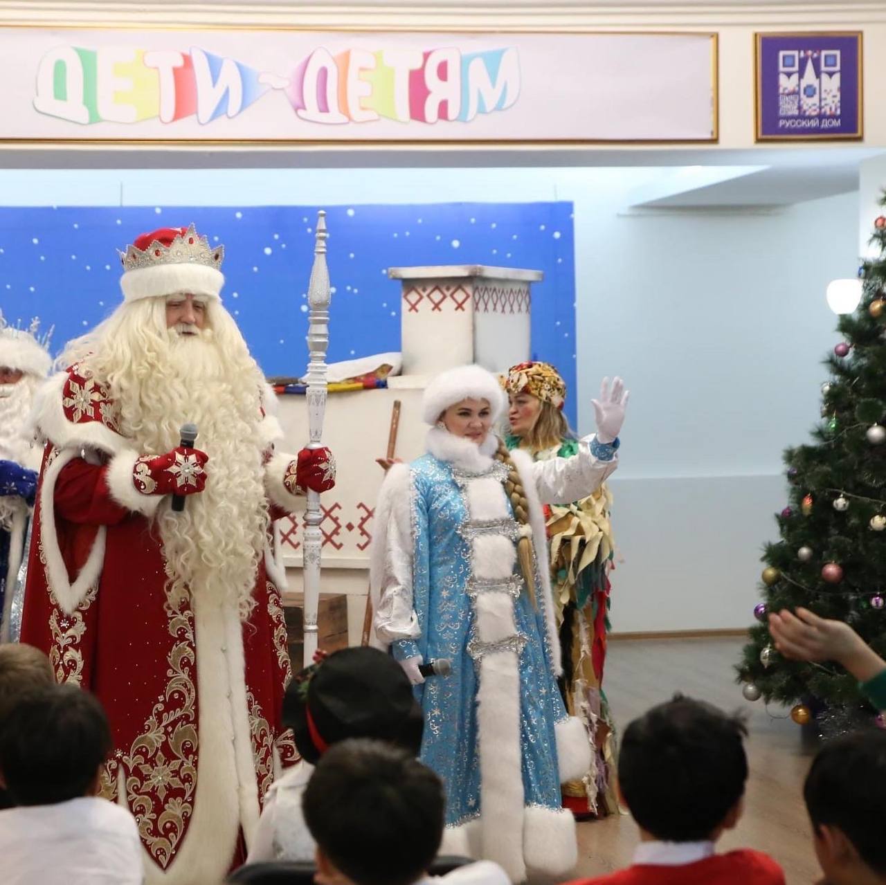 Дед Мороз из Великого Устюга посетил Казахстан