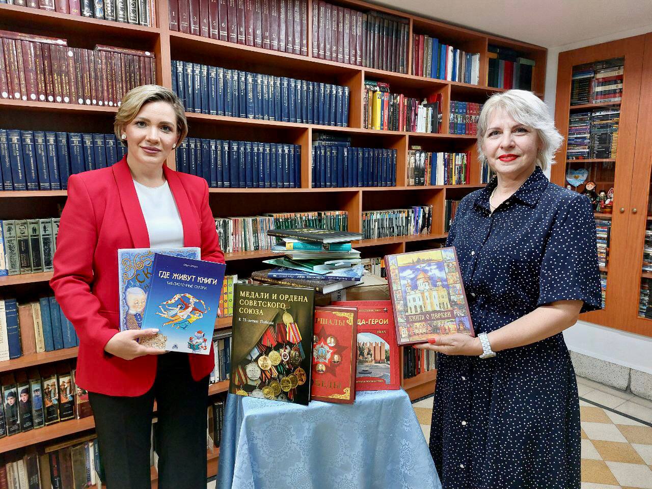 Русский дом в Буэнос-Айресе подарил соотечественникам из Аргентины книги на русском языке
